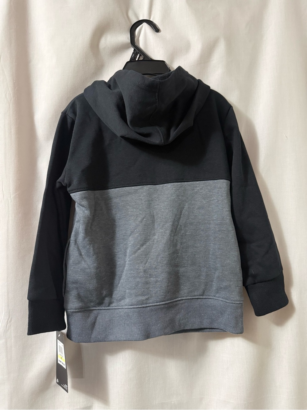 NWT Under Armour Black, Gray & Neon Yellow Boys 4T Hoodie Set 0158 - Picture 4 of 14